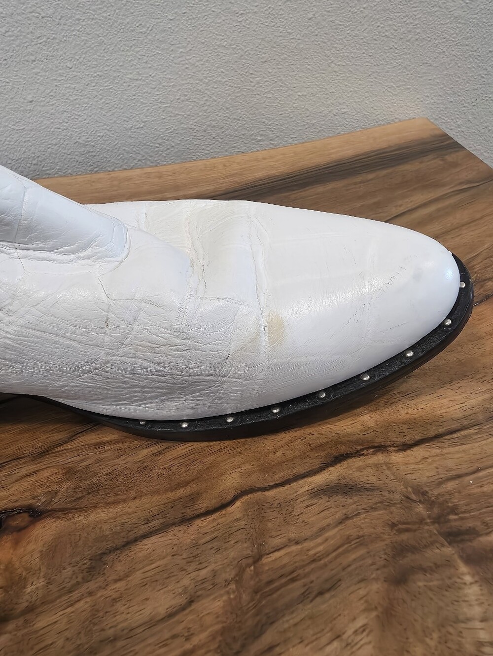 Freda Salvador White Croc Embossed Chelsea Boots - Picture 11 of 14